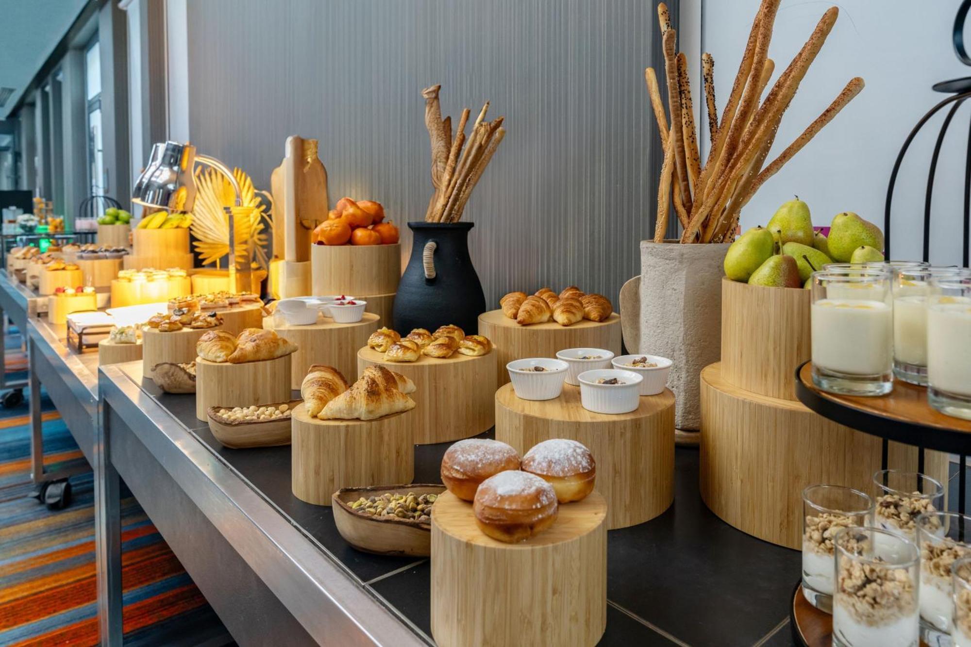 Aloft Riyadh Hotel Bagian luar foto