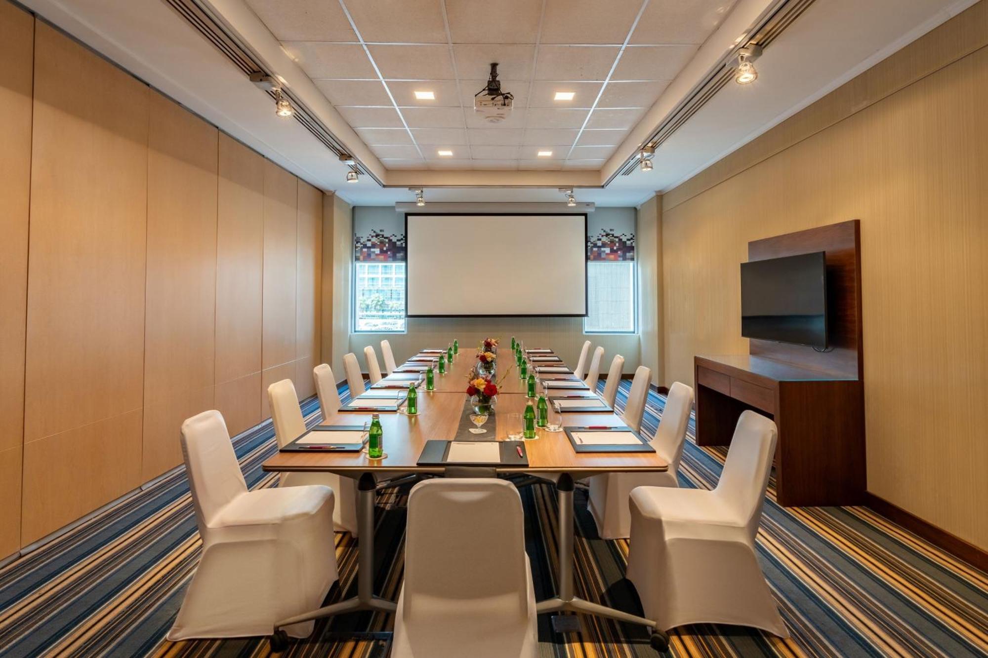 Aloft Riyadh Hotel Bagian luar foto